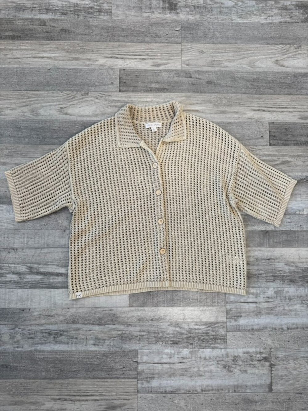 Barefoot Dreams beige open weave boxy short sleeve button down sweater large C41